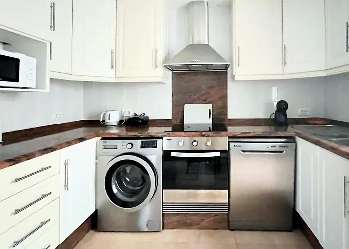 Cosy Flat Near Golf Club - Heated Pool, Terrace, Garden, Wi-fi 公寓