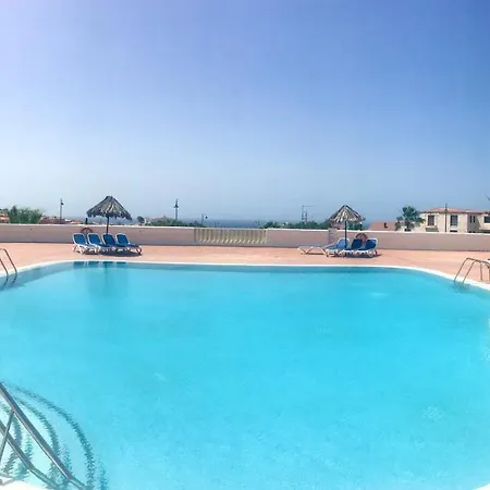 Cosy Flat Near Golf Club - Heated Pool, Terrace, Garden, Wi-fi * San Miguel de Abona