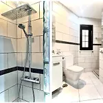 شقة Cosy Flat Near Golf Club - Heated Pool, Terrace, Garden, Wi-fi *